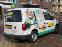 848787 Afbeelding van de 'Bordenbus' van de makelaars Beumer en Waltmann, geparkeerd op de Meerndijk 16 te De Meern ...